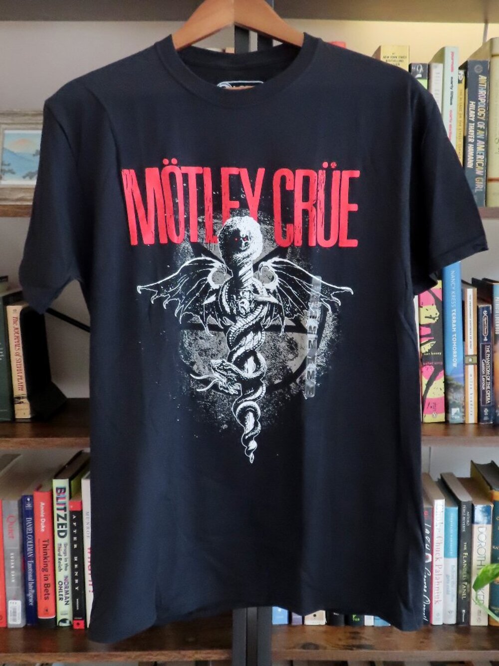 Motley Crue graphic band Tshirt